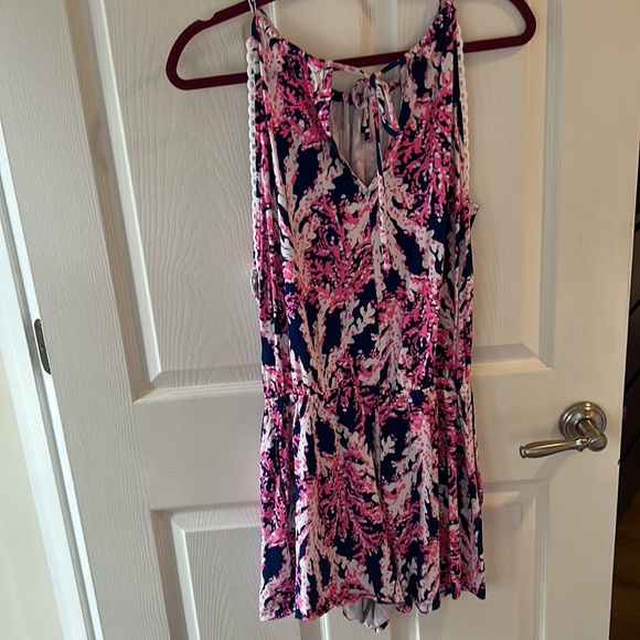 Small Lilly Pulitzer romper - Picture 2 of 5